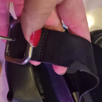 Pull and Bear Hakiki Deri Sandaletlerde Erken Aşınma Ve Çatlama Sorunu