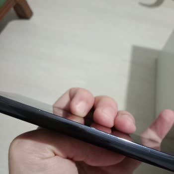 Samsung Telefon S23 Kasası Soyuluyor, Şarj Almıyor