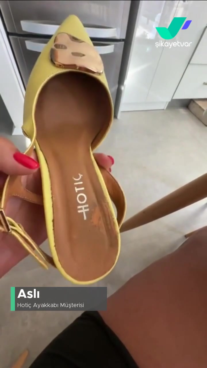 Hotiç Ayakkabı Deri Diye Satılan Ürünün 1 Günde Boyası Soyuldu! videonun kapak resmi