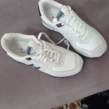 Efe Ayakkabı Bir Çift Ayakkabıyı Yanlış Renkli Gönderme Nasıl Bir Yanlıştır