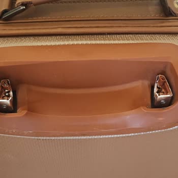 THY Seyahat Sonrası Kırık Bagaj