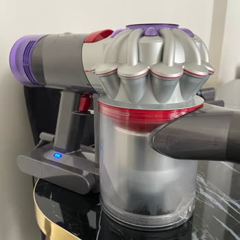 Dyson V8 Toz Haznesi Buğulanma