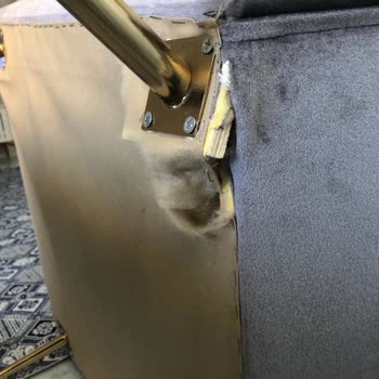 İstikbal Koltuk Çok Kötü Malzeme Kullanıyor,