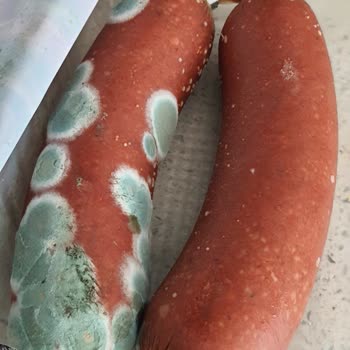 BİM Küf Kaplı Sucuk