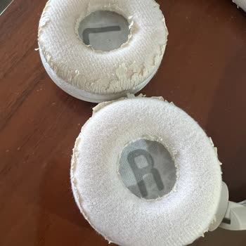 JBL 500BT Kulaklık Deri Soyulması Sorunu: Acil Destek Bekliyorum