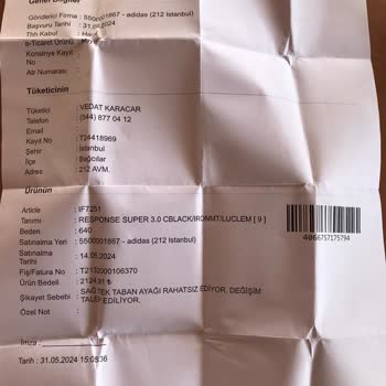 212 AVM Adidas Ayakkabı Aldım. Sağ Ayakkabı Tabanı Rahatsız Ediyordu.