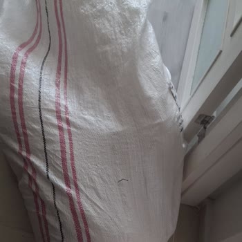 Enza Home Ürünü Şeker Çuvalı İçerisinde Gönderdi.