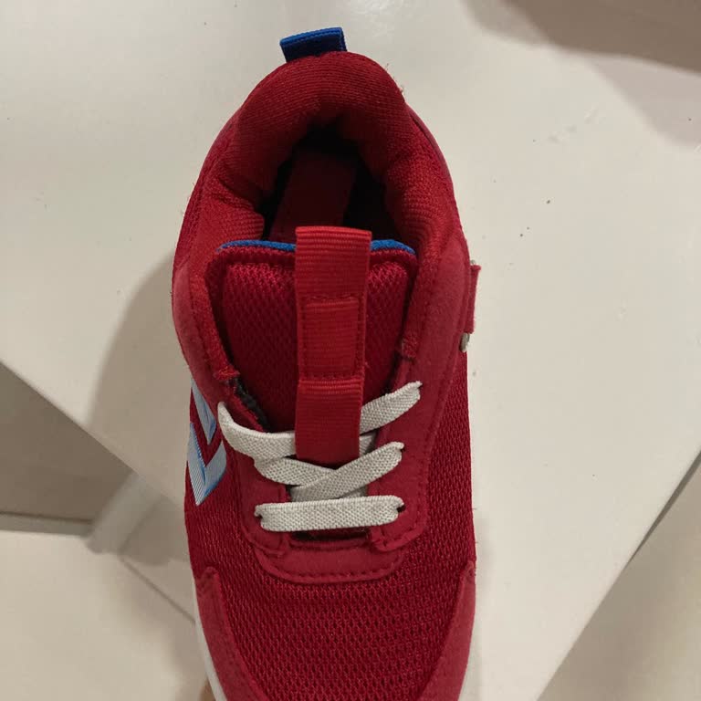 Hummel Ayakkabı Cırt Cırt Yırtılması