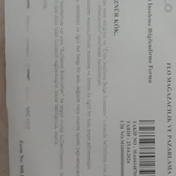 adidas FLO Mağazasının İlgisizliği