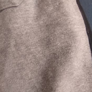 Cacharel Marka Şort, Kumaşı 3 Kullanımda Deforme Oldu