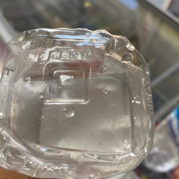 Gökçedağ Ayran Su Marka Suyun İçinde Siyah Cisimler Var SKT:18/07/24