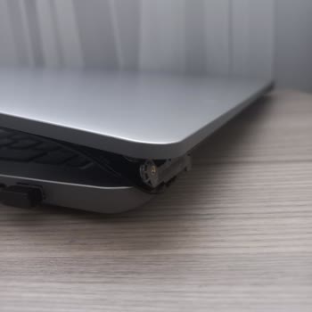 Lenovo Bilgisayar Lenovo Ideapad 1 Menteşe Kayması