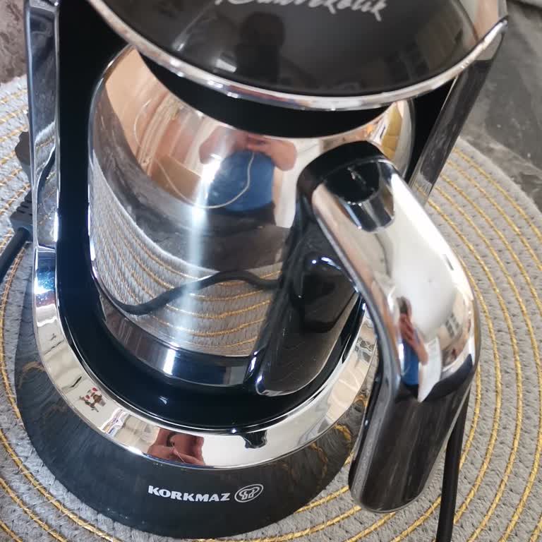 Korkmaz Mutfak Eşyaları Korkmaz (Kahvekolik) Mavi Işık Ve Sızıntısı Problemi