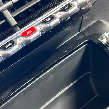 Miscar Akasya AVM Araba Yıkama Fiyaskosu