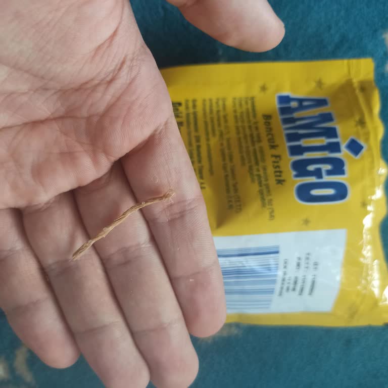 Şok Marketler Amigo Boncuk Fıstık İçinden Çıkan İp