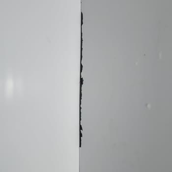 Uğur Derin Dondurucu Boya Atması Problemi