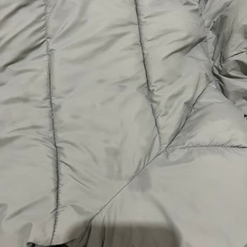 Zara Şişme Mont Leke Sorunu