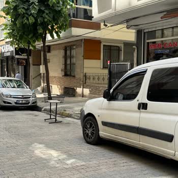 İBB - İstanbul Büyükşehir Belediyesi Esnaf Yol İşgal