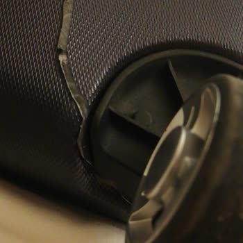 Ajet İle Yolculukta Kırılan Pierre Cardin Valizim İçin Hakkımı Arıyorum!