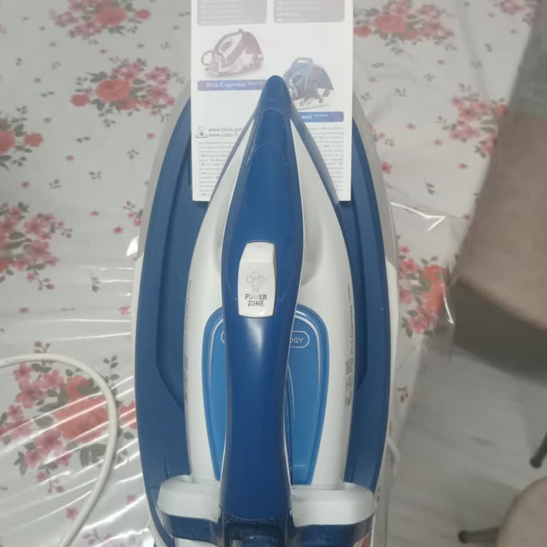 Tefal Kazanlı Ütü Sapında Isınma Var