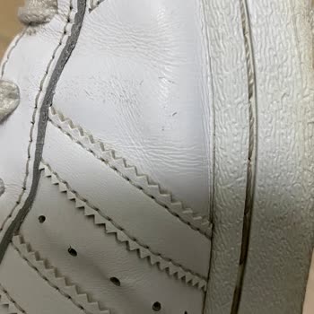Adidas Superstar Ayakkabıda Beklenmedik Kalite Sorunu