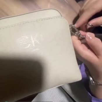 Calvin Klein Çantanın Askı Kopçasının Kopması