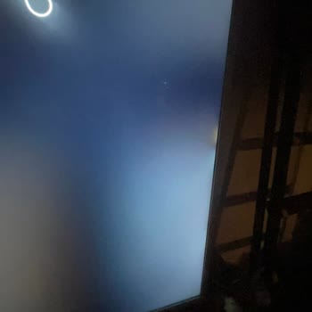 Onvo Televizyonda Işık Süzmesi Ve Bulutlanma