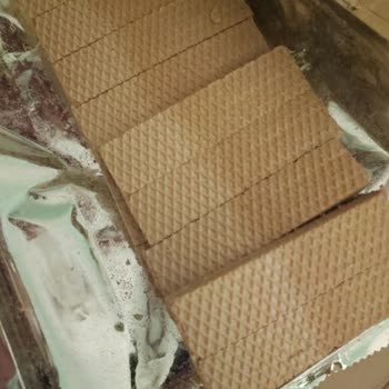 Eti Gıda Muzlu Eti Hoşbeşin Ciddi Anlamda Yarısı Koyu Renk