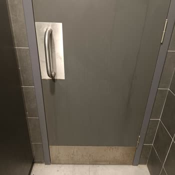 Petrol Ofisi İstasyonunun Tuvaletlere Gösterdiği Hijyen...