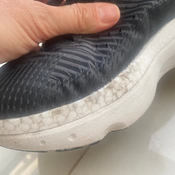 Boyner Den Alınan Spor Ayakkabının İki Günde Yan Tabanının Dökülmesi