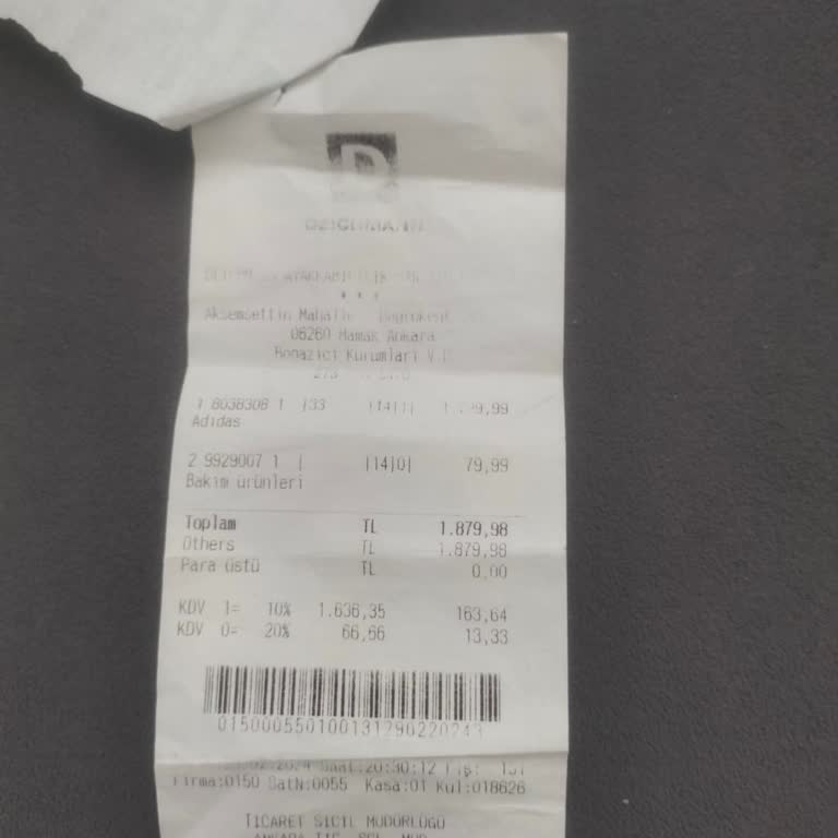 adidas Deichmann Şikayetçiyim Malının Arkasında Asla Durmuyor