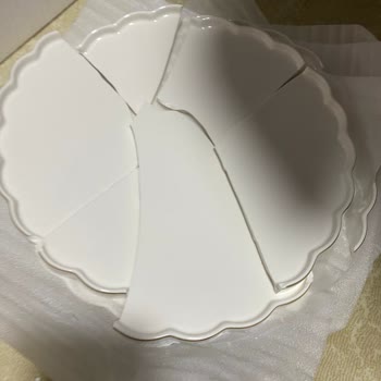 Gallery Crystal Kırık Tabak Mağduriyeti