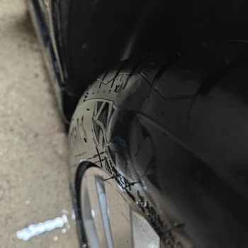 Continental Premium Contact 7 Lastikler Baloncuk Çıkarıyor.