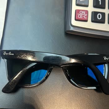 Atasun Optik Rayban Güneş Gözlüğü (kol Kısmında Soyulma)
