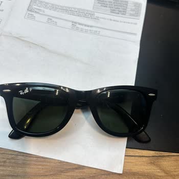 Atasun Optik Rayban Güneş Gözlüğü (kol Kısmında Soyulma)