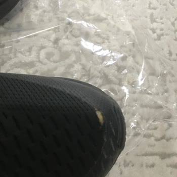 Sneaks Up Mağazası Defolu Nike Ürünleri Satıyor
