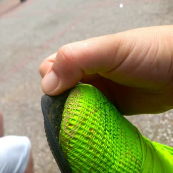 Deichmann Mağazası FILA Ayakkabının Altı Çıktı