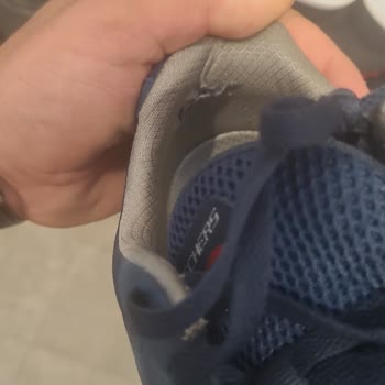 Skechers Ve Ayakkabı Dünyası Kusurlu Ürün