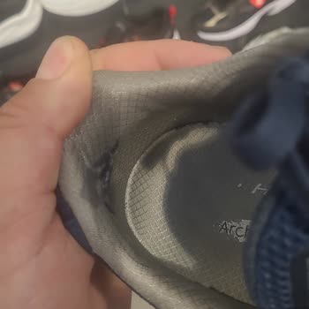 Skechers Ve Ayakkabı Dünyası Kusurlu Ürün