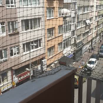 Çelik Pencere Filesi Olağan Dışı Ve Amatörce Uygulama (Fotoğrafları Bulunmaktadır)