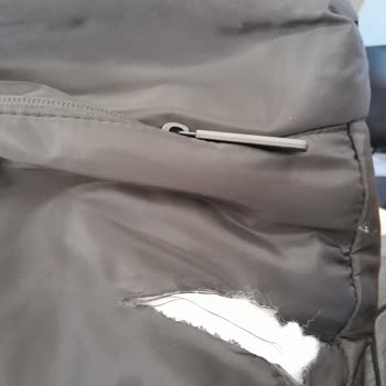 Oysho Giyim Tek Kullanımda Yırtılan Çanta