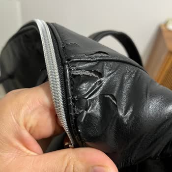 Puma Çanta Deri Döküntüsü
