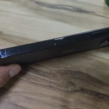 Apple İPhone 14 Promax Kasasında Boya Atma Sorunu