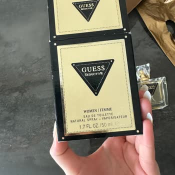 4A Kozmetik Kapağı Kırılmış İçine Dökülmüş Parfüm