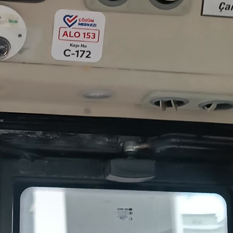 İETT - İstanbul Elektrik Tramvay Tünel Otobüs Şoförünün Yolculara Karşı Yanlış Üslubu