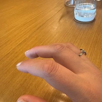 Dyson V8 Makes Callus On Hands!