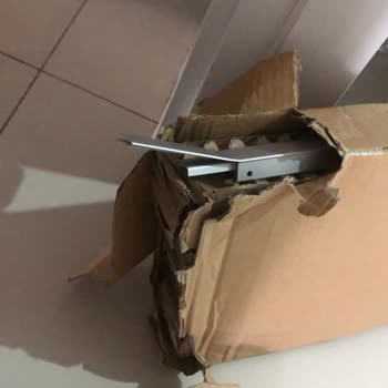 IKEA Taşıma Sırasında Yaşanan Deformasyon Ve Hasarlı Ürün Tespiti