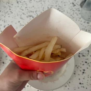 McDonald's Beylikdüzü Eksik Gramajlı Ürün Gönderiyor