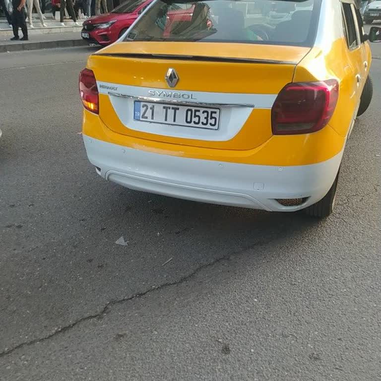 Taksiciler Odası İnsan Araca Bindirildikten Sonra Tekrar İndirme
