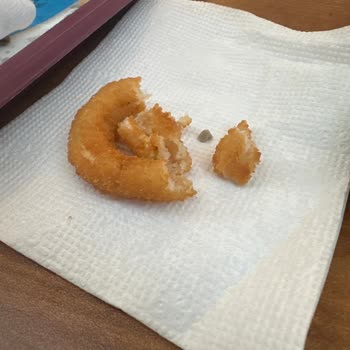 Popeyes Soğan Halkasından Taş Çıktı